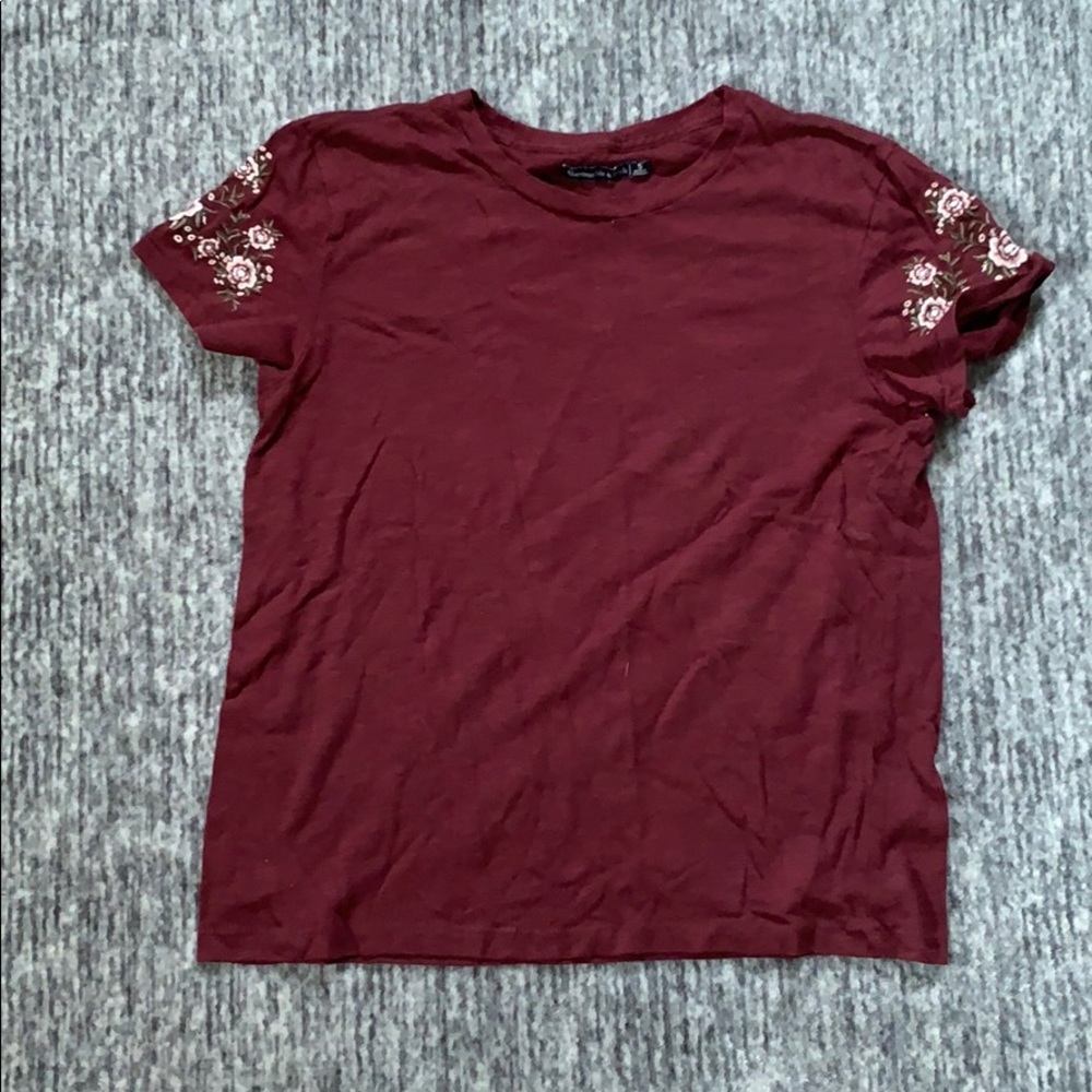 maroon shirt